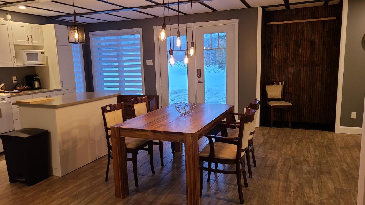 Condo-Chalet De La Vallee D'Edouard LʼAnse-Saint-Jean المظهر الخارجي الصورة